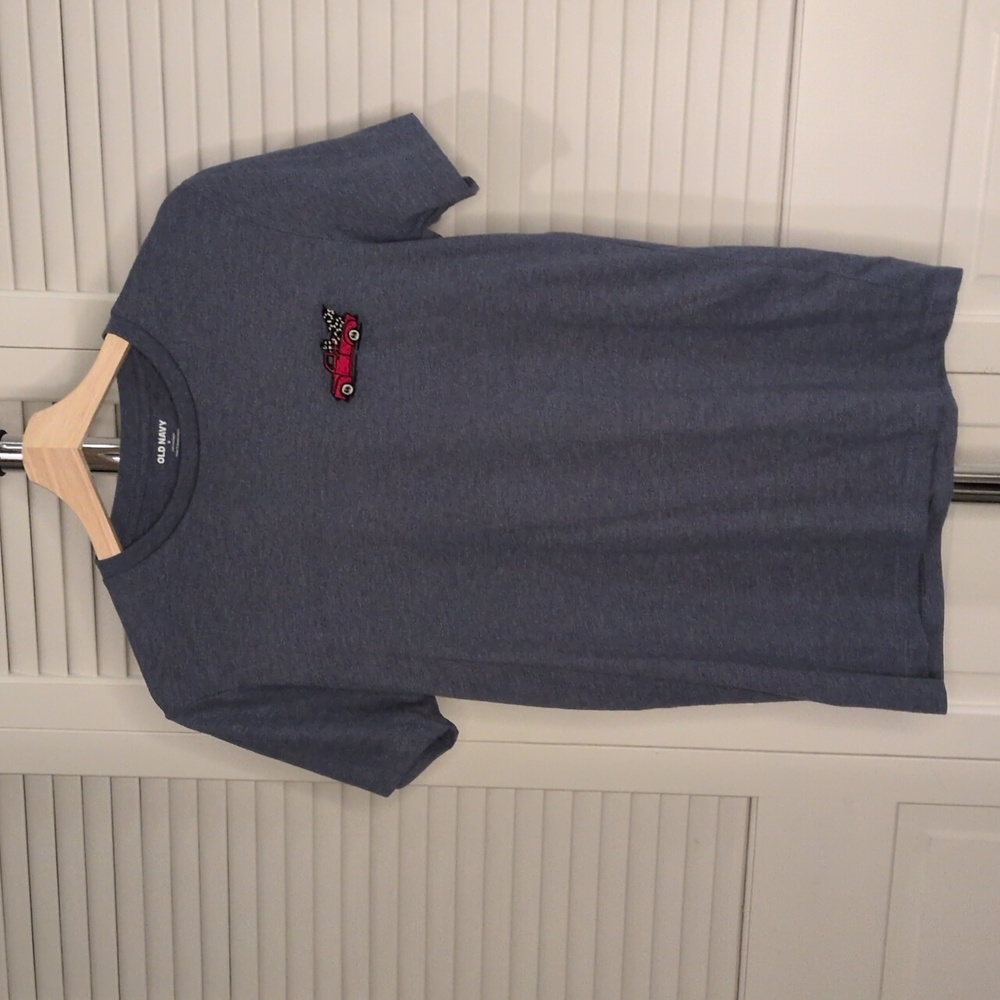 Old Navy Holiday T-shirt